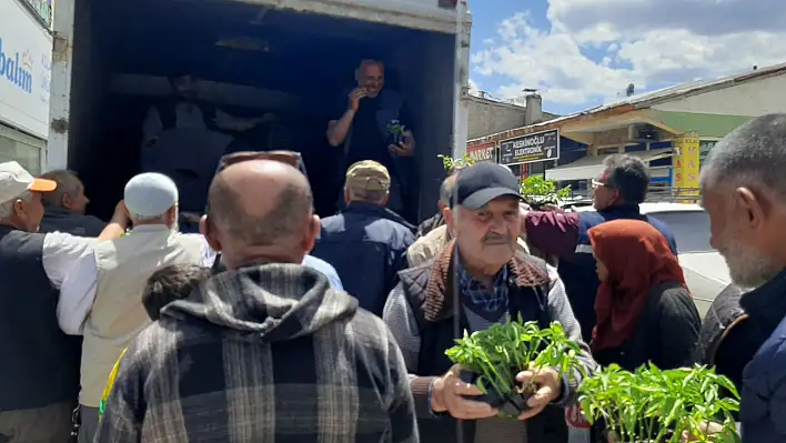 Sarız Belediyesi'nden tarıma destek