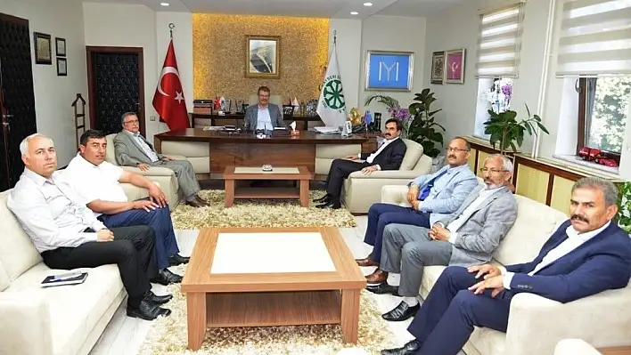 Şarkışla ve Gürçayır Belediye Başkanlarından Başkan Akay'a Tebrik Ziyareti