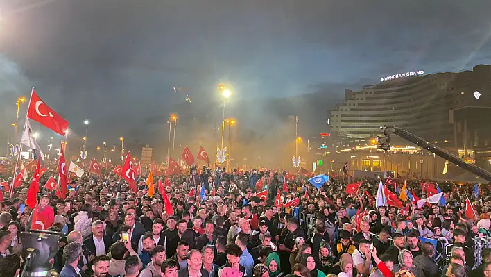 Seçim sonrası Meydan'dan ilk görüntüler