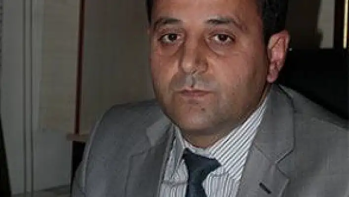 ŞEHİT AİLELERİ, TERÖRİSTİN AİLESİ İLE GÖRÜŞTÜRÜLMESİNE TEPKİ GÖSTERDİ 