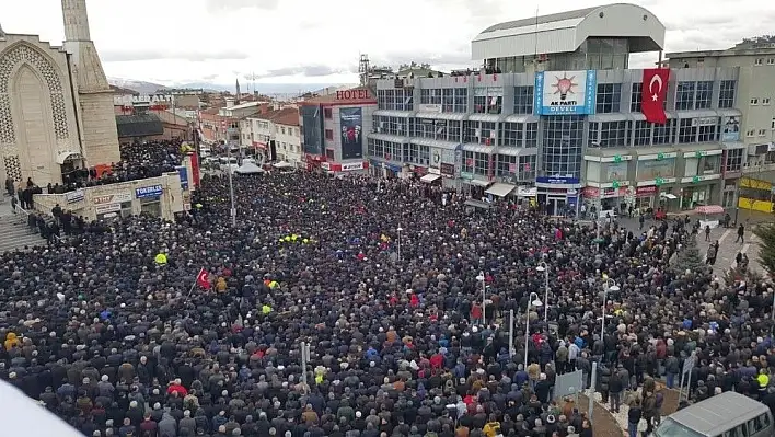 Şehit Çelik'i binlerce kişi uğurladı