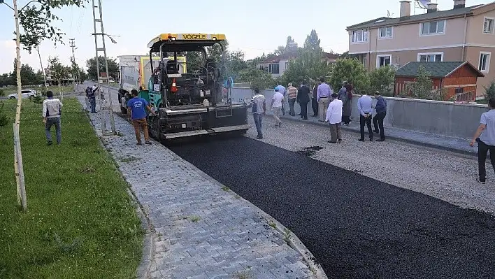 Şehit Furkan Doğan Camiinin çevresi asfaltlandı
