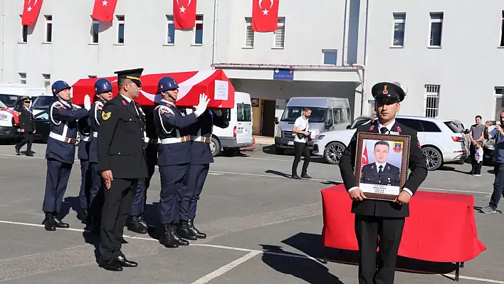 Şehit olan asker Kayseri'ye uğurlandı!