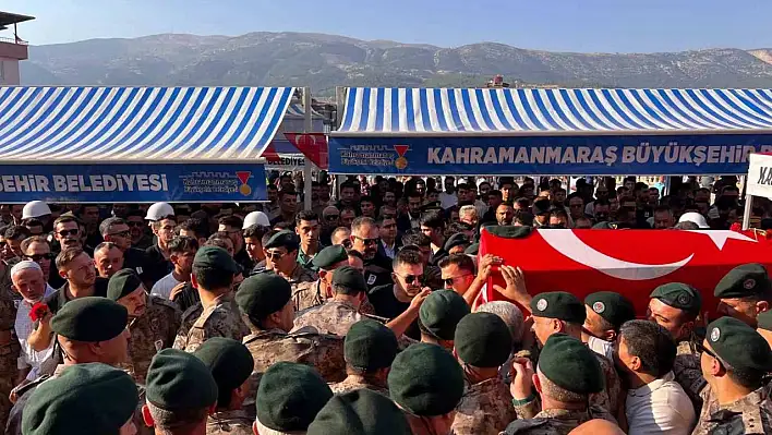 Şehit özel harekat polisi Mustafa Karapınar son yolculuğuna uğurlandı