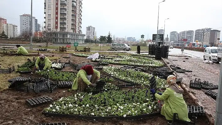 Şehre bahar geldi