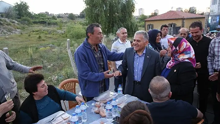 Serkent ile Şirintepe Mahallelerinde iftar sofrası kuruldu
