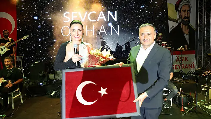 Sevcan Orhan rüzgarı esti