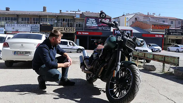 Sıfır kilometre aldığı motosiklet sonrası soluğu mahkemede aldı!