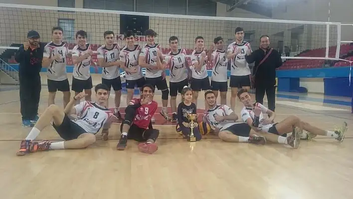Simge Elektronik Sahabiyespor set vermeden şampiyon oldu
