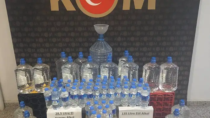 El yapımı alkol operasyonu: 2 Gözaltı