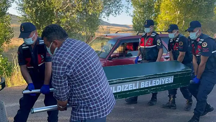 iki genç silahla vurulmuş halde ölü bulundu