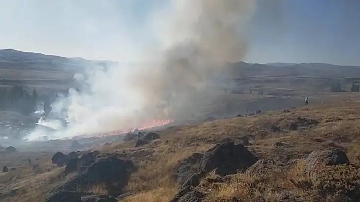 Sivas'ta örtü yangını kontrol altına alındı