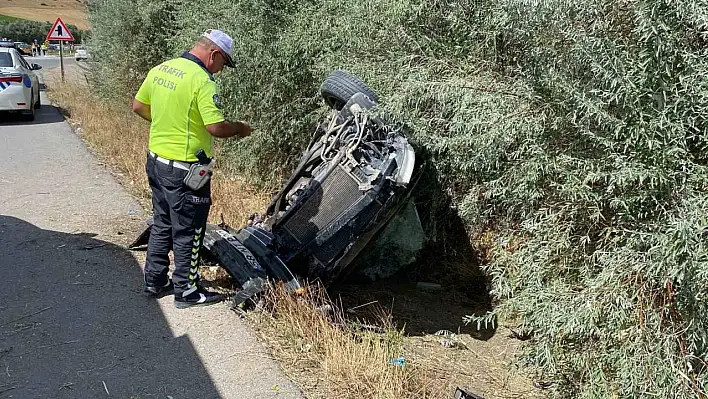 Sivas'ta trafik kazası: 3'ü çocuk 5 yaralı