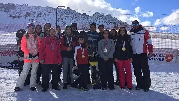 Snowboard il seçmelerinde Develi Belediyesi Kayak Kulübünden büyük başarı