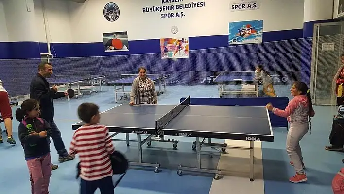 'Soğuk Zamanlarda Sıcak Salonlarımızda Spora' projesi başladı