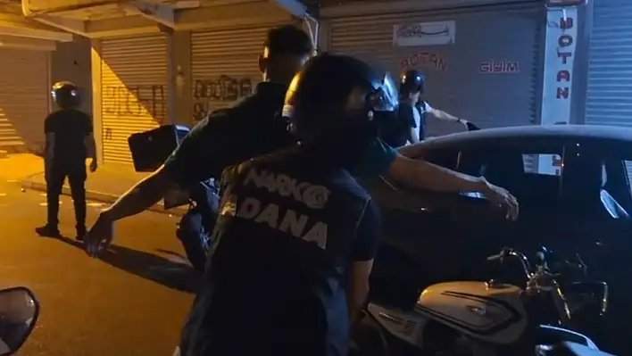 Sokaklarda uyuşturucu uygulaması yapıldı! 3,45 gram bonzai ele geçirildi