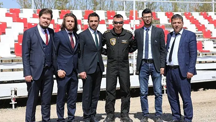 Solo Türk, ERÜ'de Prova Uçuşu Yaptı
