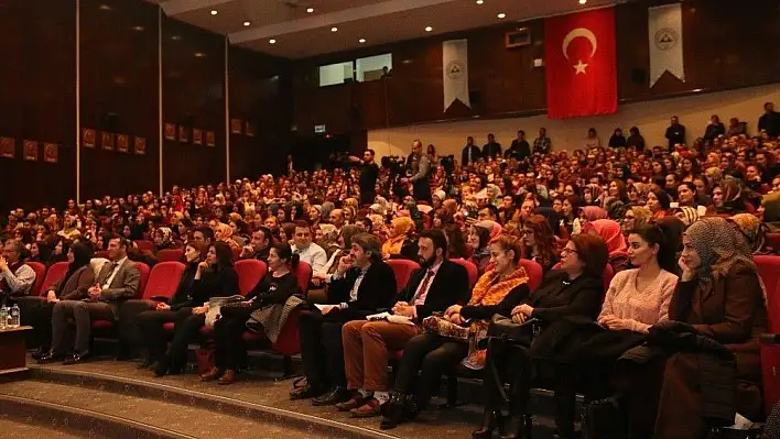 Spiker Zafer Kiraz Kayseri'de iletişim semineri verdi