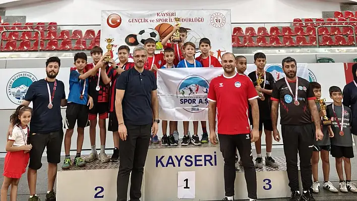 Spor A.Ş.'nin minikleri bölge şampiyonu oldu!