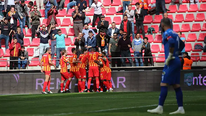 Kayseri de Mücadelenin ilk yarısı 1-1 eşitlikle tamamlandı