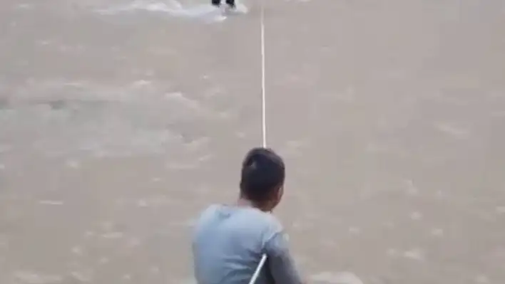 Adana'da 35 kişi itfaiye ekiplerince kurtarıldı