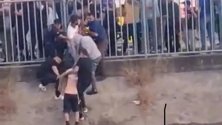 Sulama kanalına düştü, vatandaşlar kurtardı