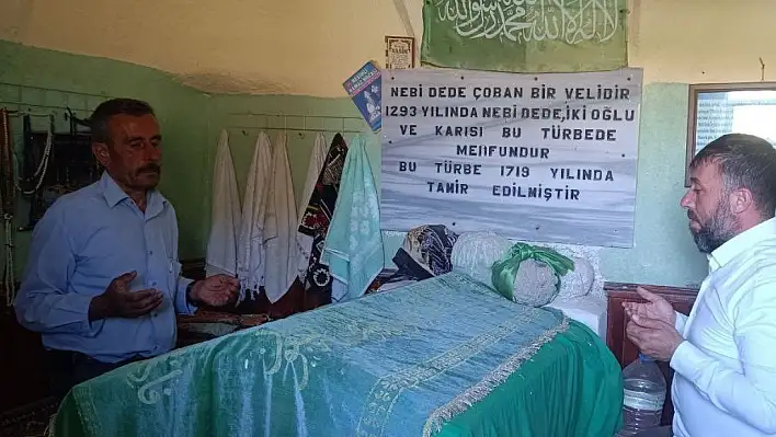 'Allah dostu' Nebi dede ziyaretçilerini ağırlıyor