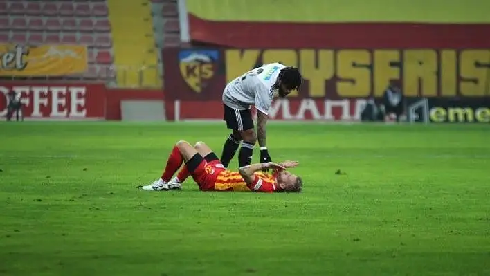 Süper Lig: Kayserispor: 0 - Beşiktaş: 0 (İlk Yarı)