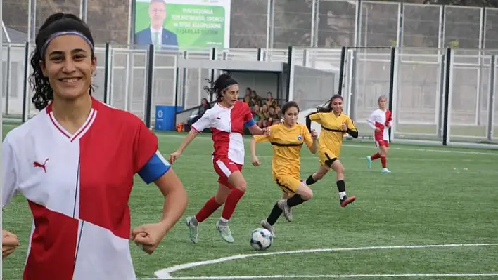 Takım kaptanı, Kayseri takımına 6 gol attı