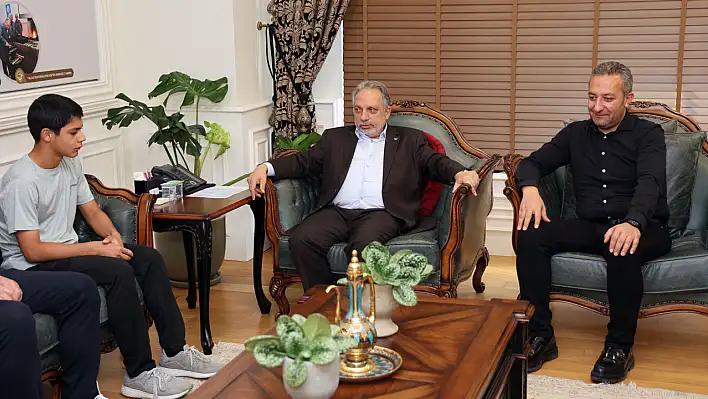 Talas Belediyespor'un gururundan Başkan Yalçın'a ziyaret