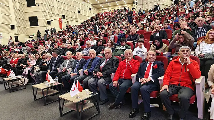 Talas Kızılay'ın engelsiz konseri beğeni topladı