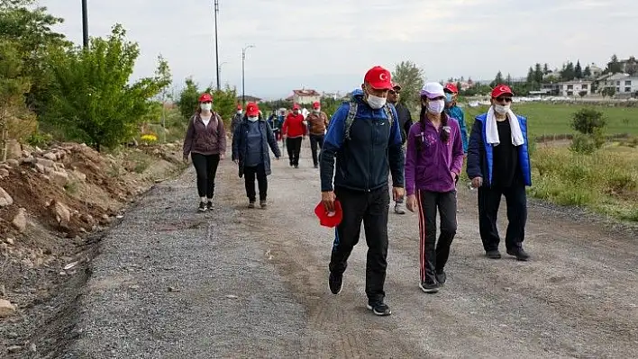 Talas'ta 'Dünya Çevre Gününde' doğa yürüyüşleri başladı