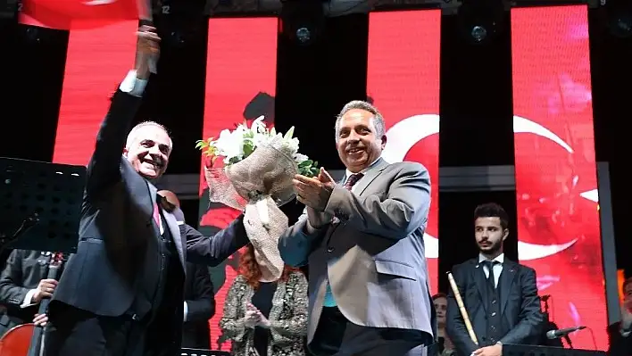 Talas'ta 'Kahramanlık Türküleri Konseri'