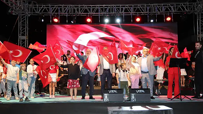 Talas'ta coşku bitmiyor!