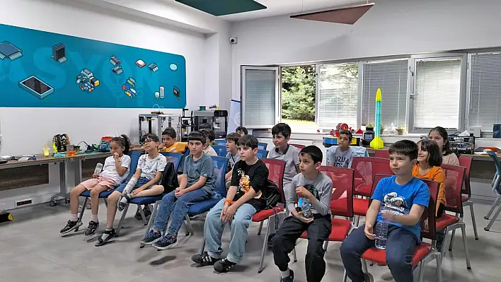 Talas'ta geleceğin teknoloji yıldızları yetişiyor!