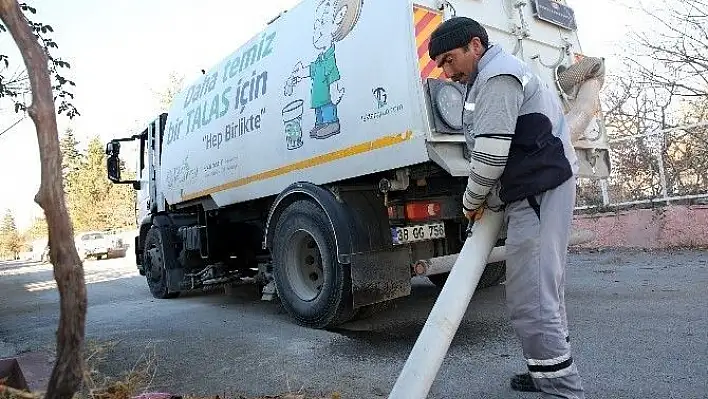 Talas'ta teknolojik yaprak temizliği