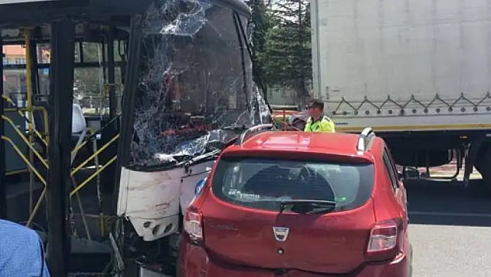 Talas'ta halk otobüsünün freni patladı, ölü ve yaralılar var...