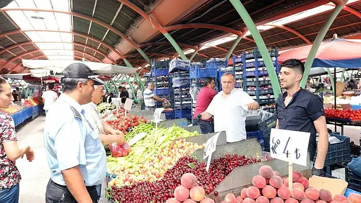 Talas'ta zabıtadan market ve pazar denetimi