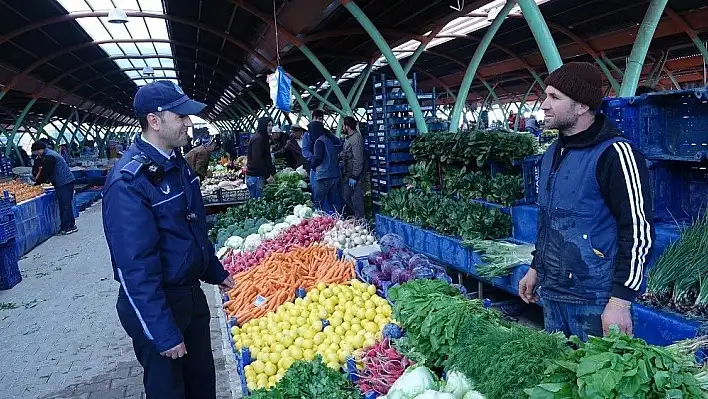 Talas Zabıtasından yaka kameralı şeffaf denetim