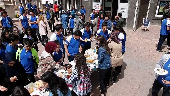 Talasemi ve lösemili hastaları yararına kermes ve sergi
