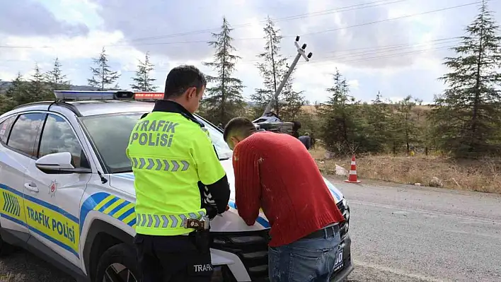 Çırak tamir için getirilen araçla kaza yaptı