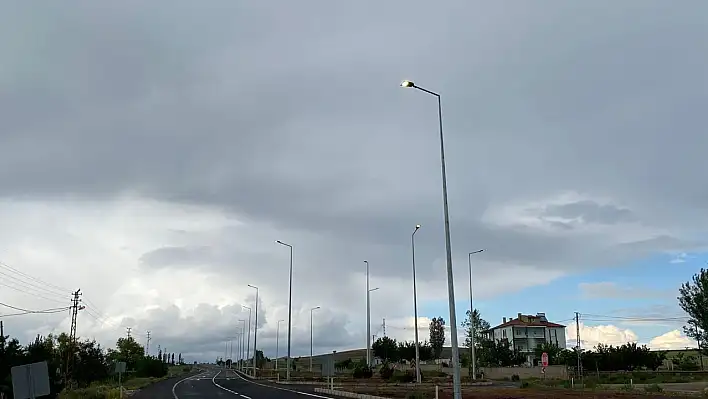 Tatılı Kavşağı aydınlandı