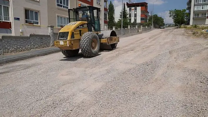 Tavlusun ve Fatih Mahallelerinde yol mesaisi...