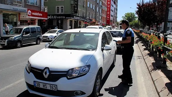 TDP'den sürücülere broşürlü 'Dilenci' uyarısı