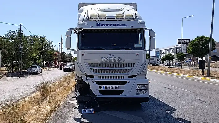 Tırla motosiklet çarpıştı: 1 kişi öldü