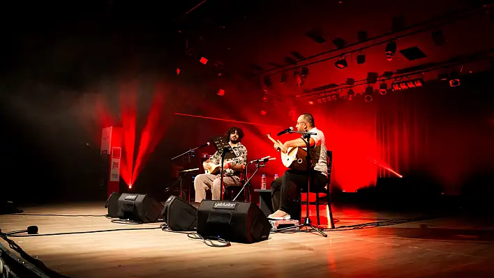 Tiyatro, müzik ve atölyelerle Kayseri'de coşkusu sürüyor