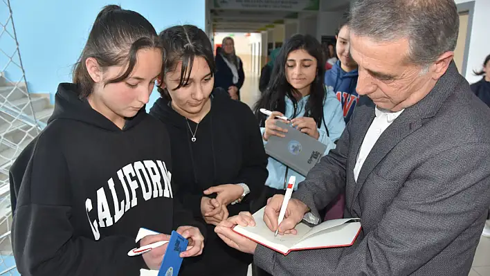 Tomarza Belediye Başkanı Koç öğrencilerle buluştu