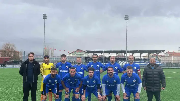 Kayseri'de yağmur altında gol şovu