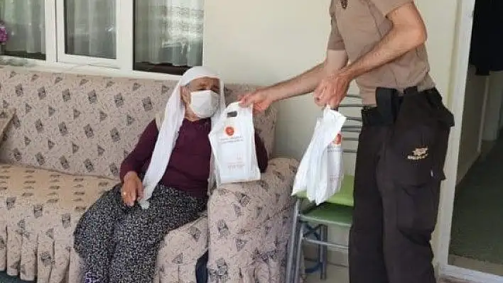 Tomarza'da Cumhurbaşkanı'nın gönderdiği hediyeler sahiplerine teslim edildi