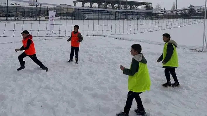 Tomarza'da ilk kez turnuva düzenlendi